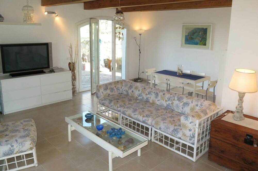 Photo of Bedroom in Patresi