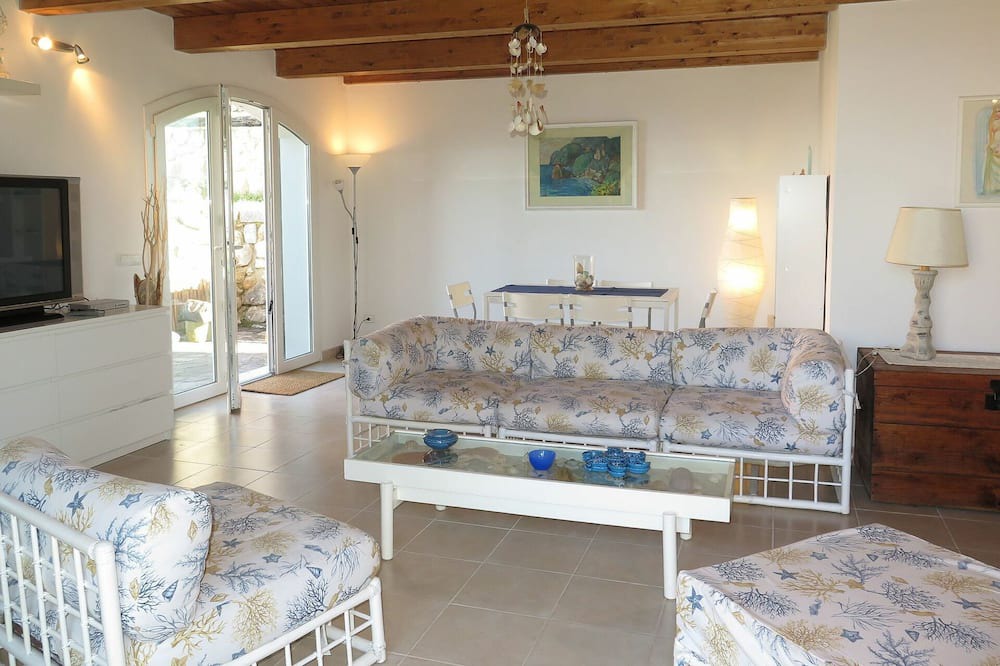 Photo of Bedroom in Patresi