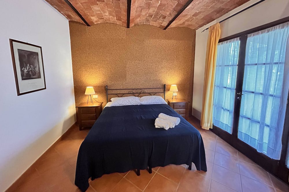 Photo of Bedroom in Lari