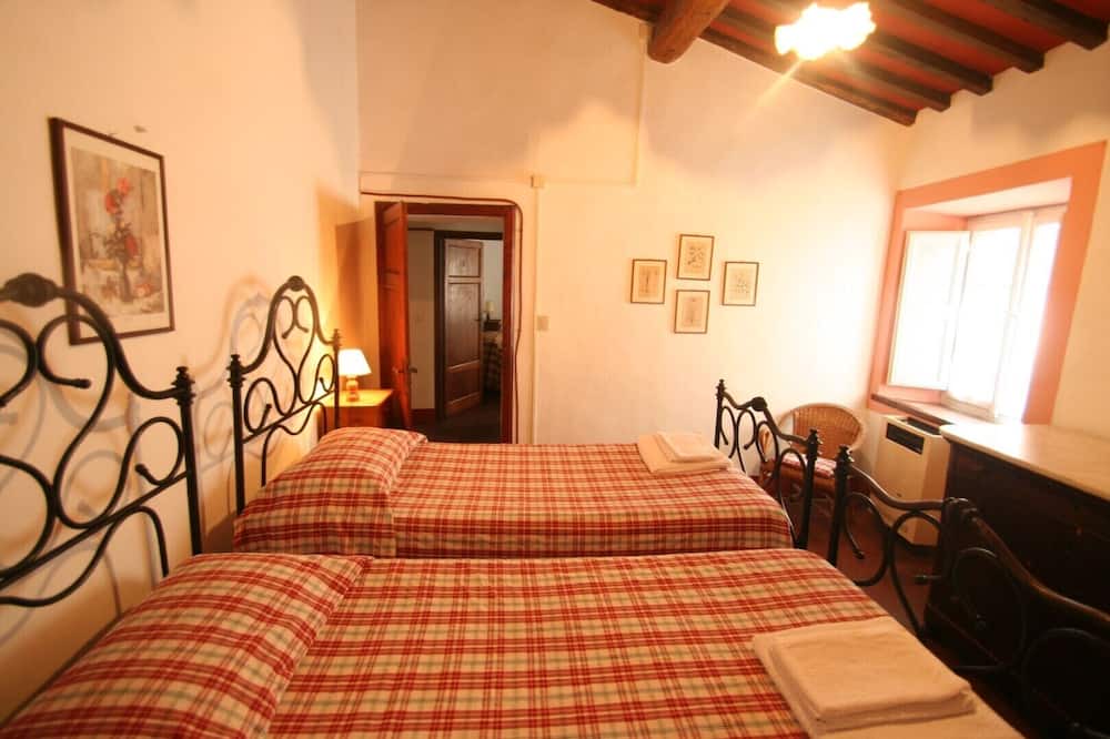 Photo of Bedroom in Petrognano