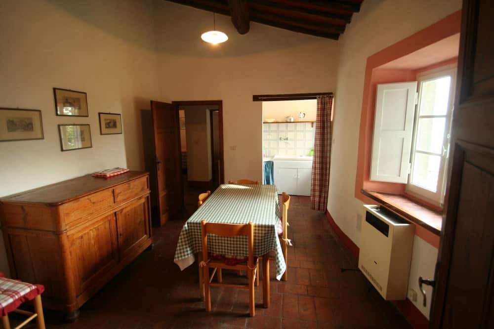 Photo of Kitchen in Petrognano