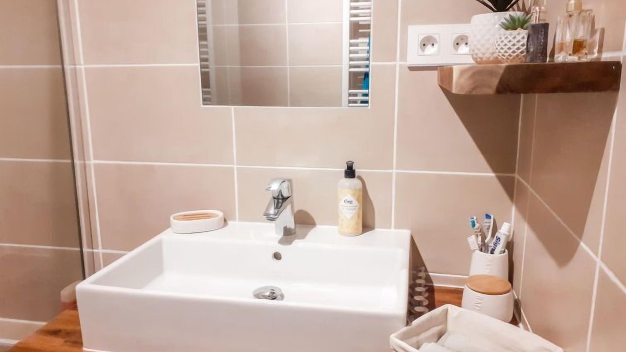 Photo of Bathroom in Sainte-Maxime City Centre