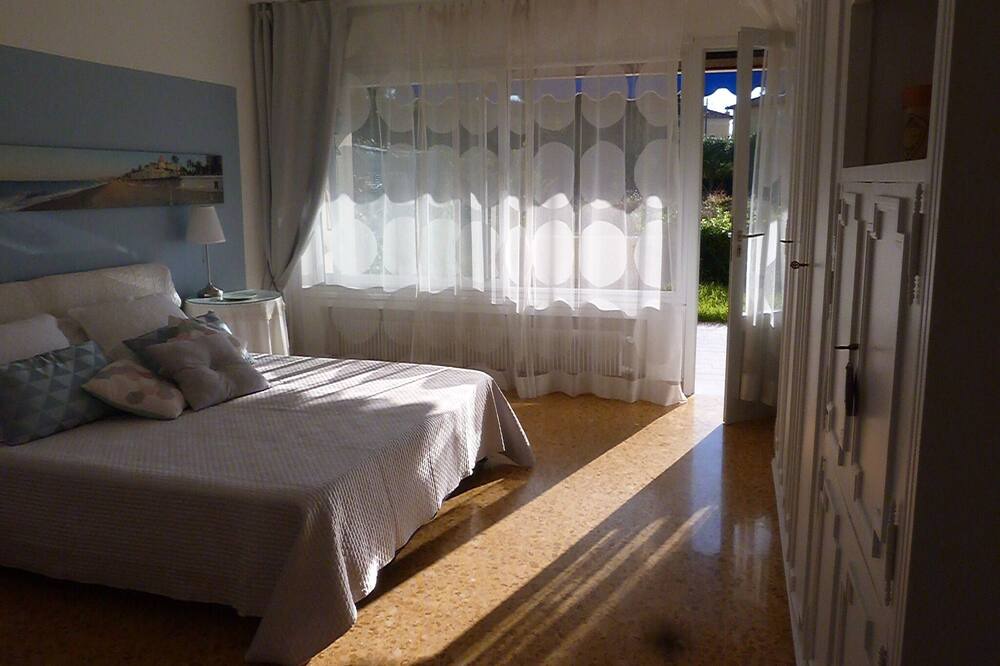 Photo of Bedroom in Saint-Jean-Cap-Ferrat