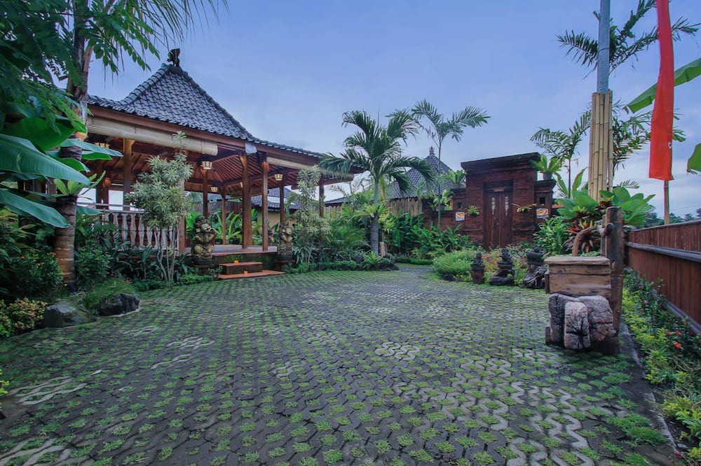 Photo of Outdoor in Sayan