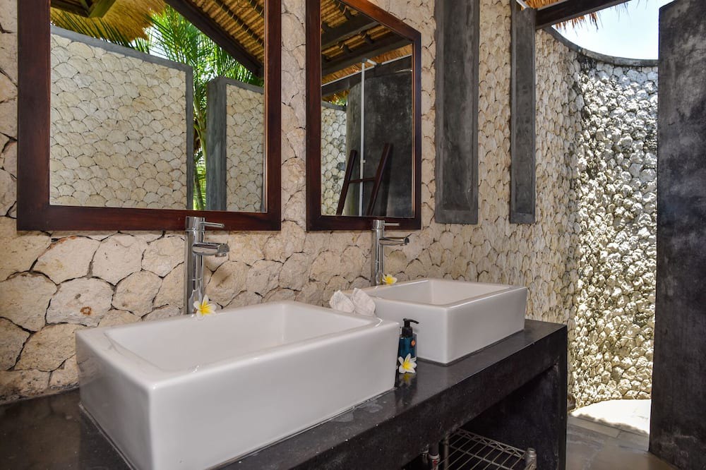 Photo of Bathroom in Temukus