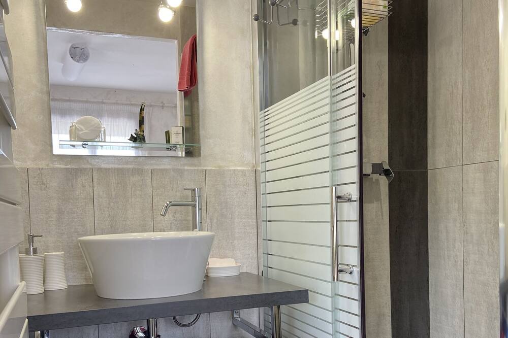 Photo of Bathroom in Roquefort-les-Pins