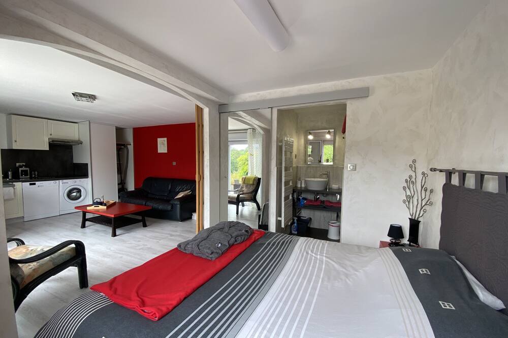 Photo of Bedroom in Roquefort-les-Pins