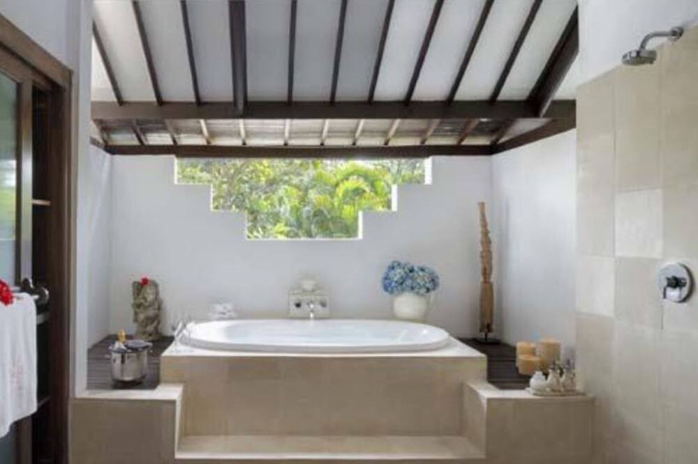 Photo of Bathroom in Nakula