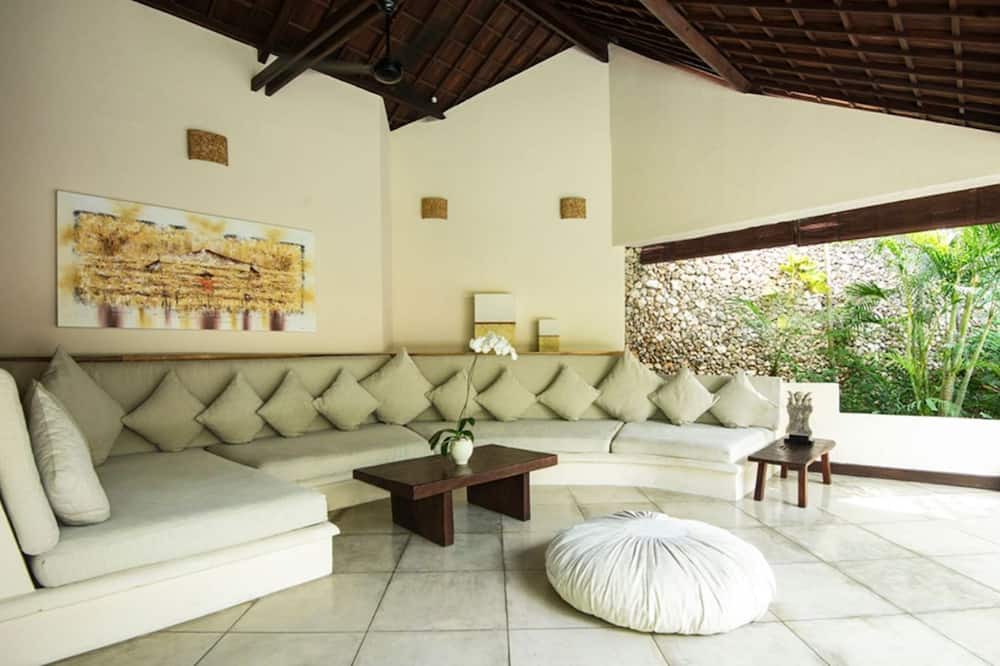 Photo of Livingroom in Nakula