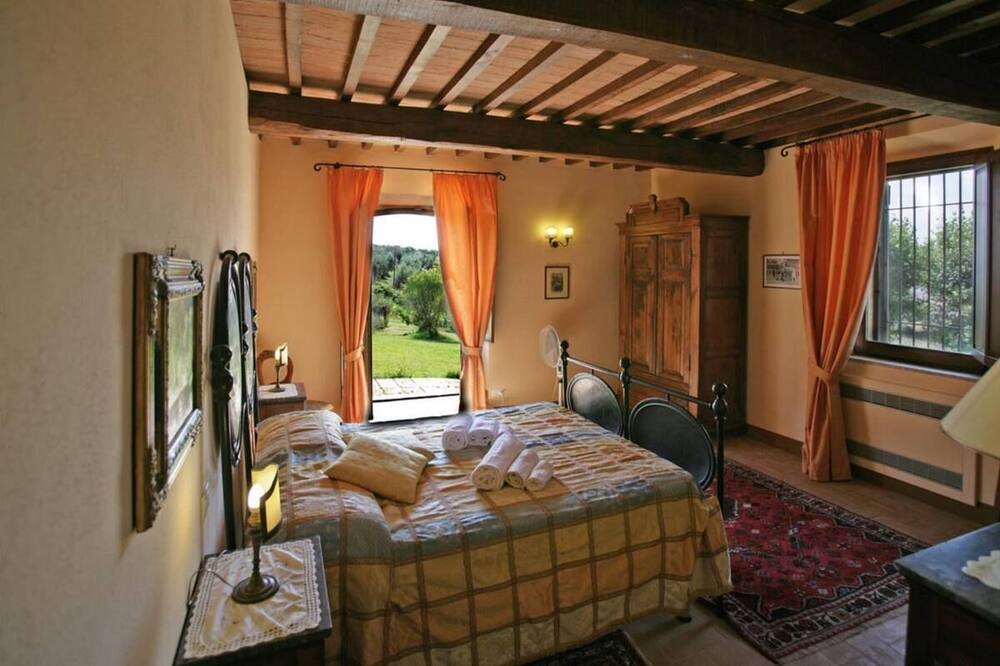 Photo of Bedroom in Pienza