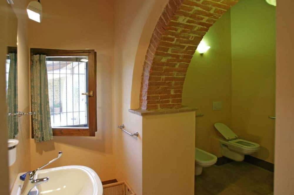 Photo of Bathroom in Pienza