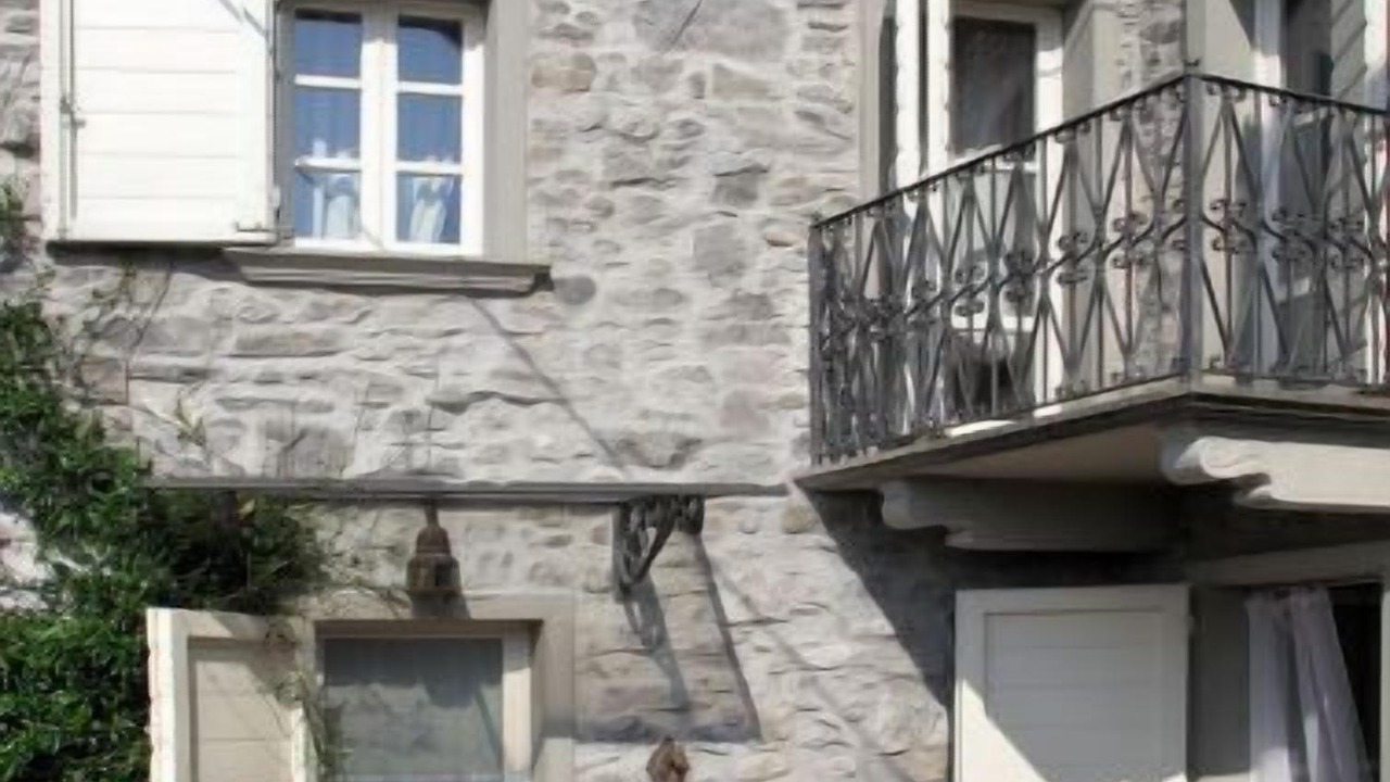 Photo of Buildings in Tresana