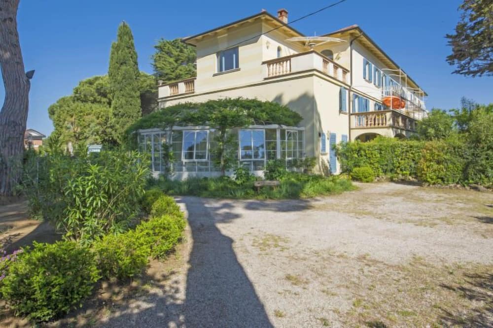Photo of Outdoor in Mazzanta