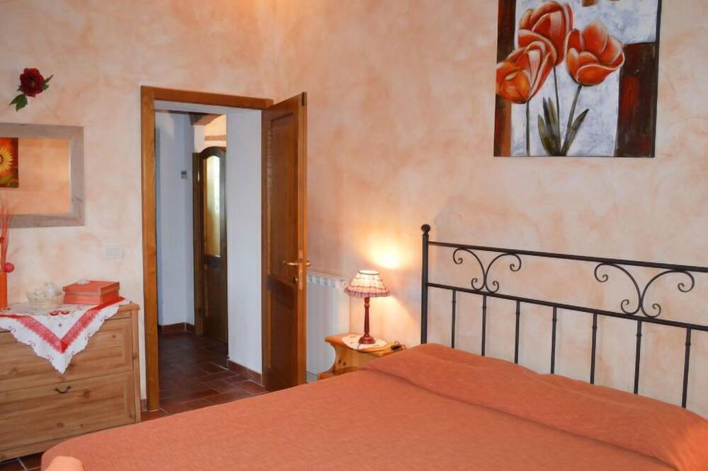 Photo of Bedroom in Asciano