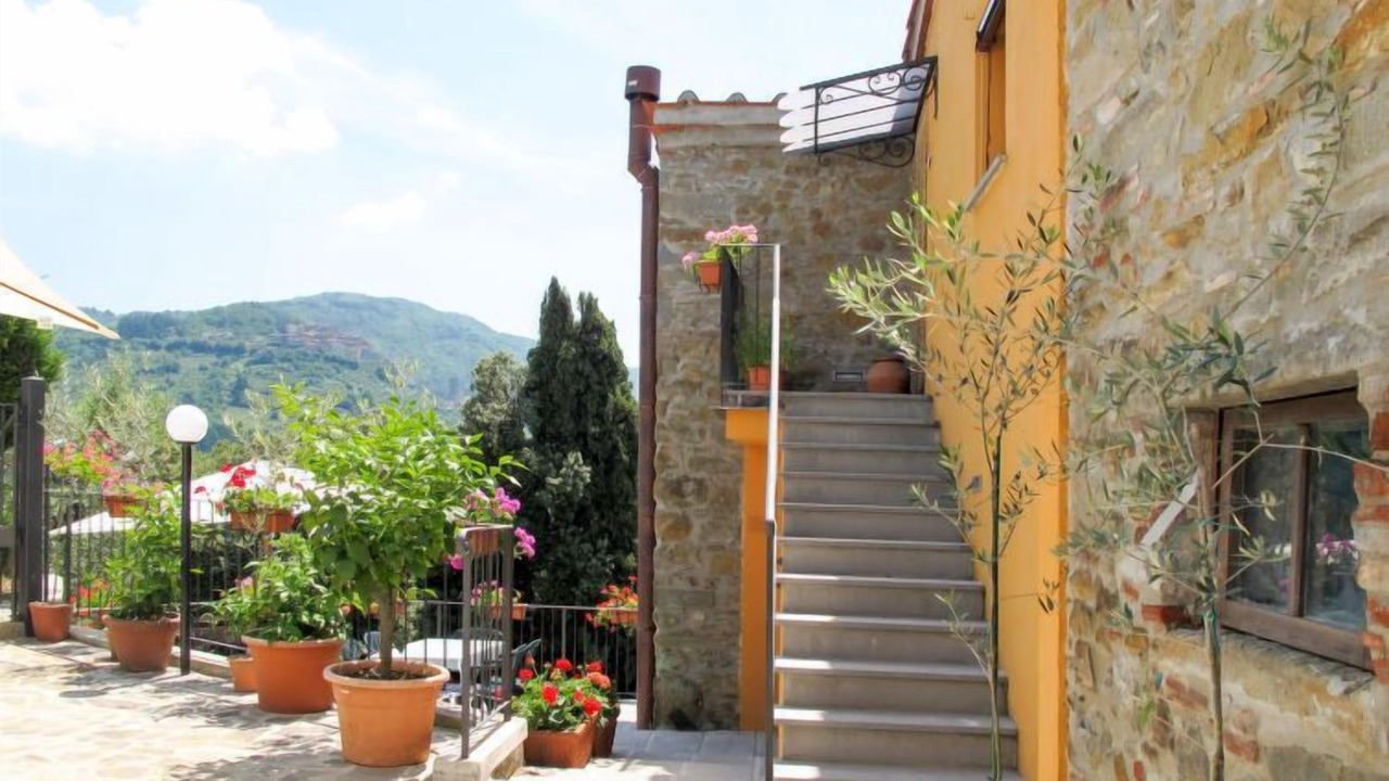 Photo of Outdoor in Aramo