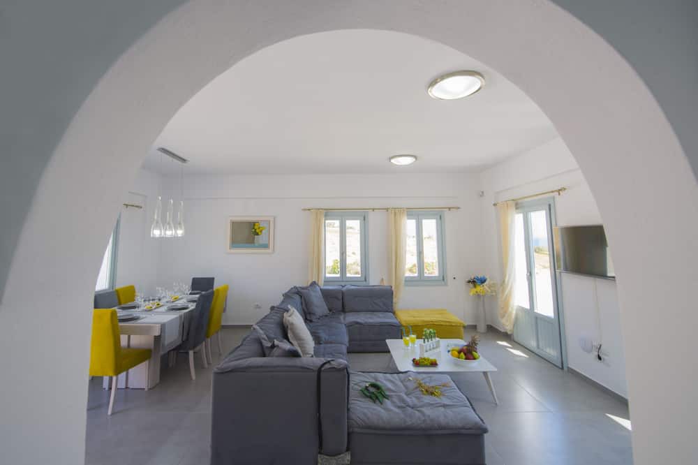 Photo of Livingroom in Karterados