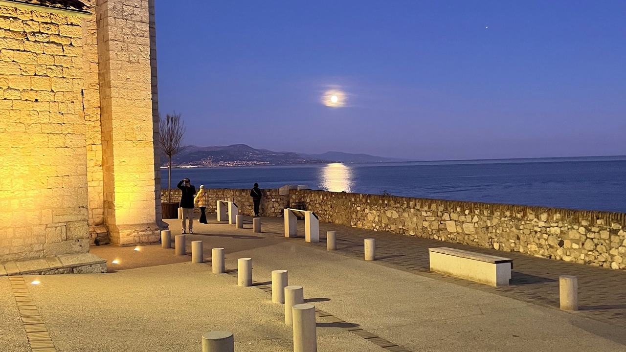 Photo of Outdoor in Antibes City Centre
