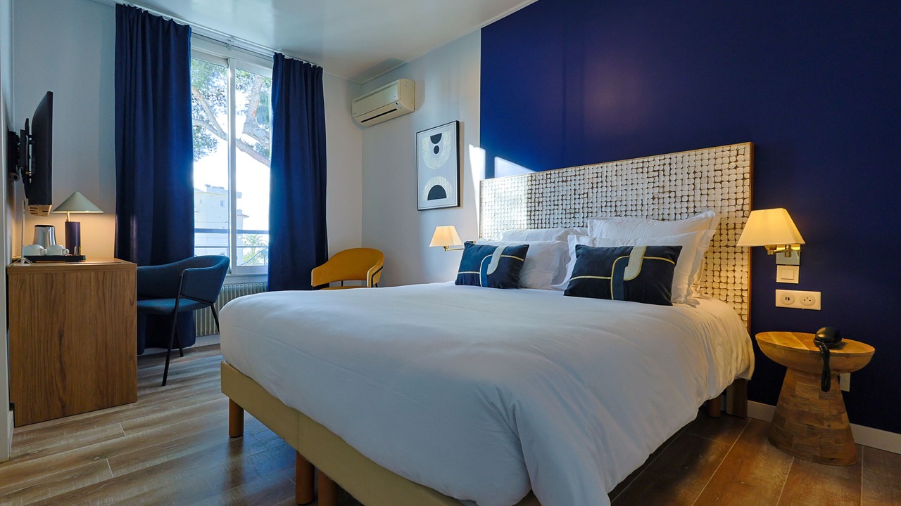 Photo of Bedroom in Riou - Petit Juas - Av de Grasse