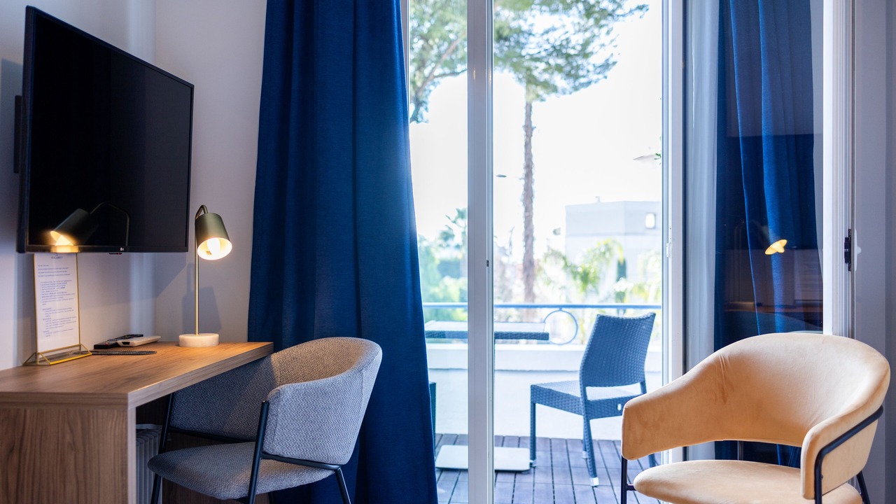 Photo of Patio Balcony in Riou - Petit Juas - Av de Grasse