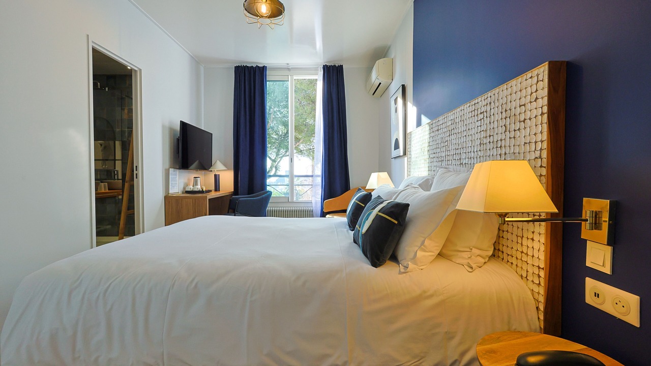 Photo of Bedroom in Riou - Petit Juas - Av de Grasse