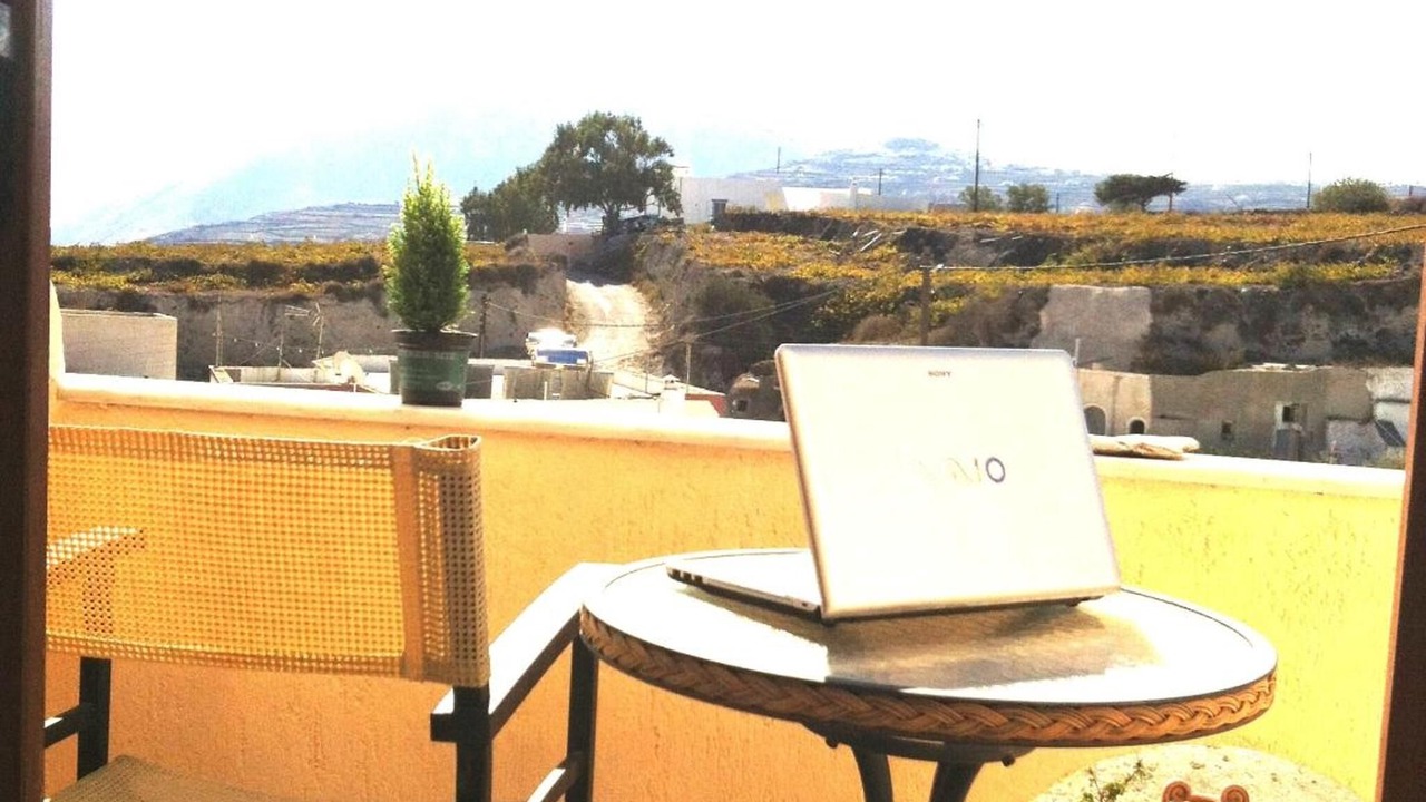 Photo of Patio Balcony in Karterados