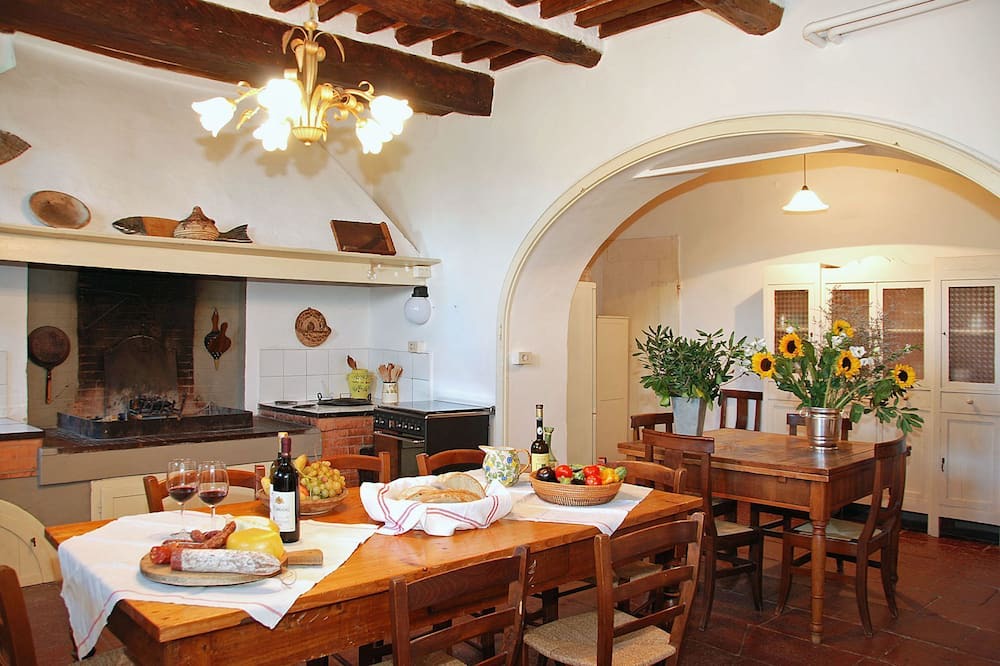 Photo of Bedroom in Capannori