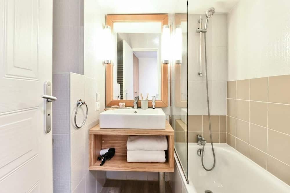 Photo of Bedroom in Antibes City Centre