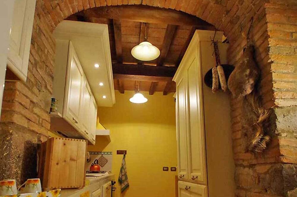 Photo of Kitchen in Radicofani