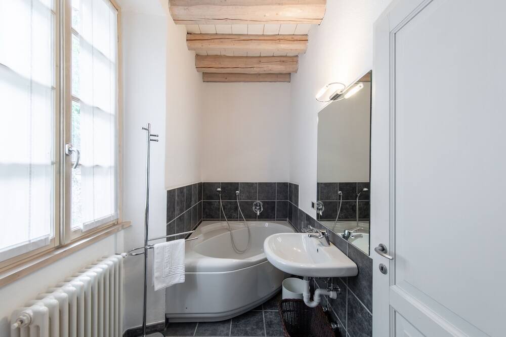 Photo of Bathroom in Brienno