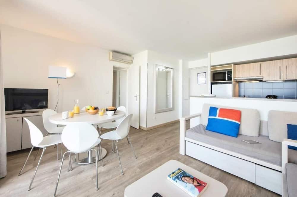 Photo of Livingroom in Antibes City Centre