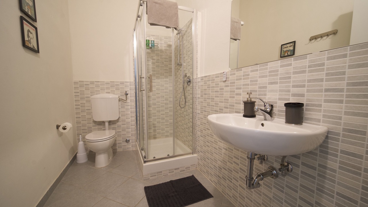 Photo of Bathroom in Calci