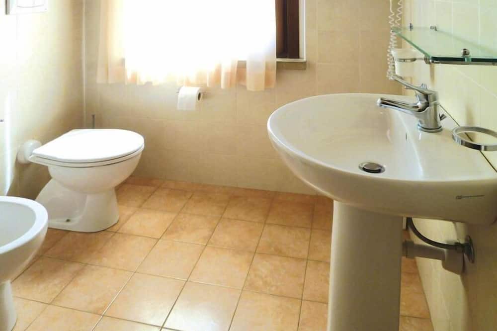 Photo of Bathroom in Vada