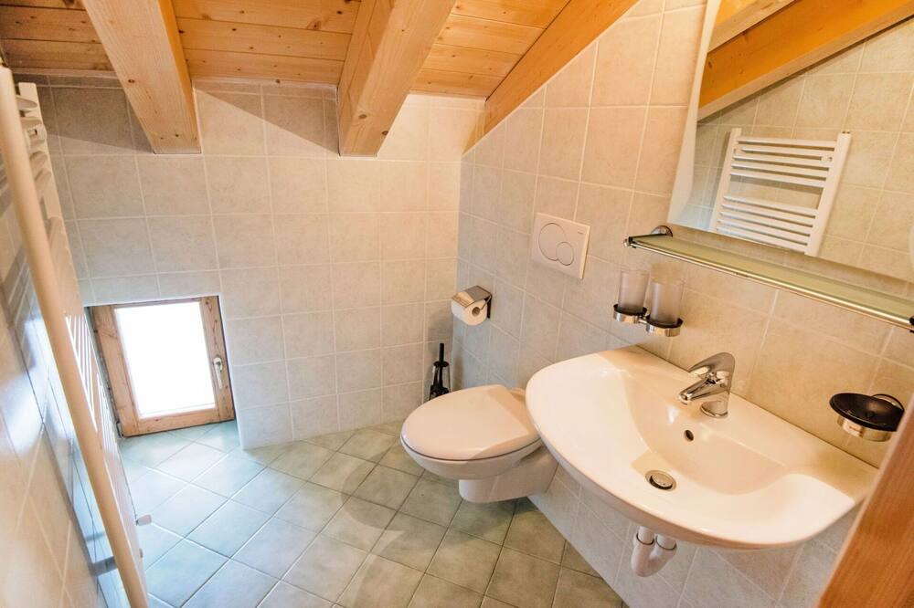 Photo of Bathroom in Barcis