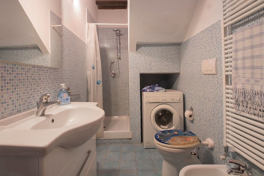 Photo of Bathroom in Massarosa