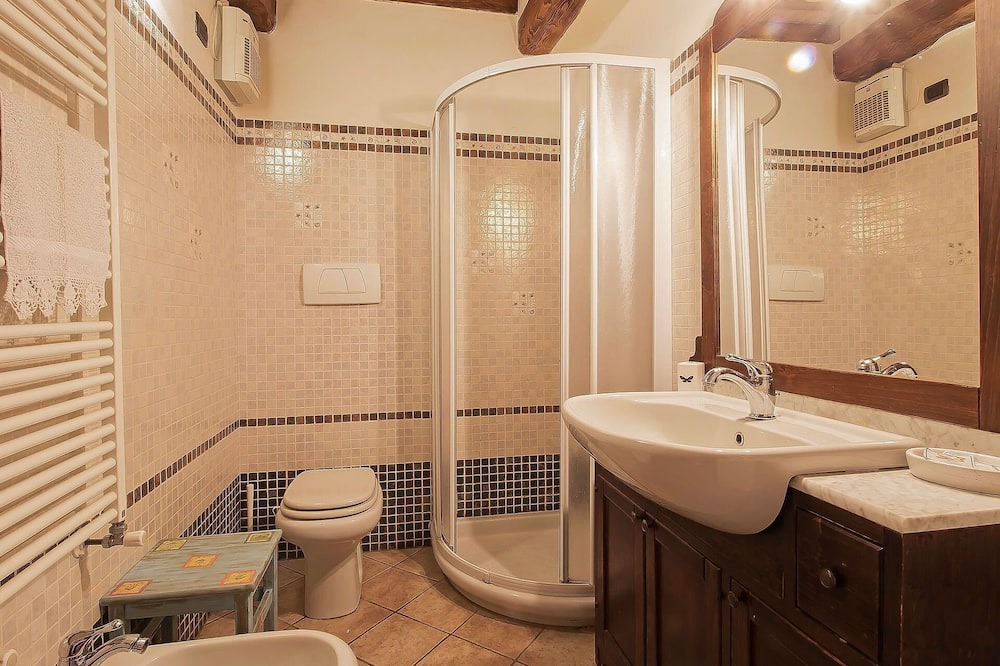 Photo of Bathroom in Massarosa