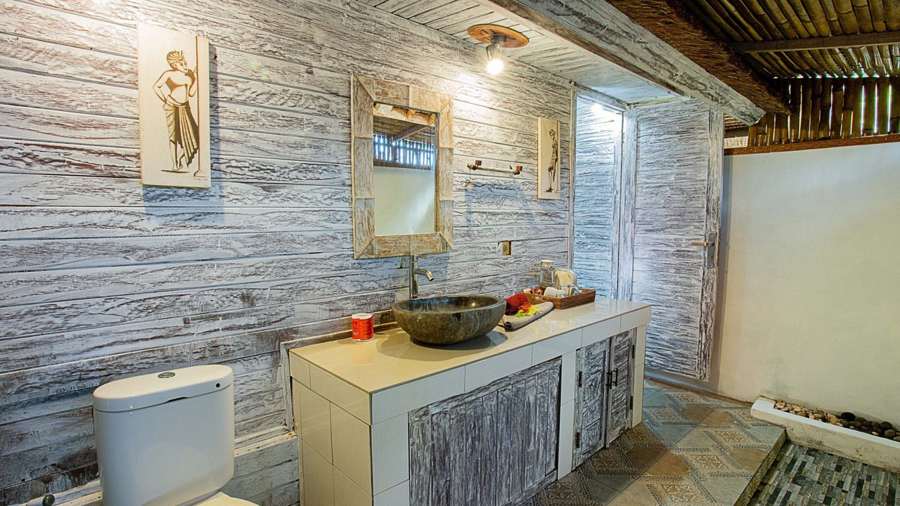Photo of Bathroom in Mushroom Bay