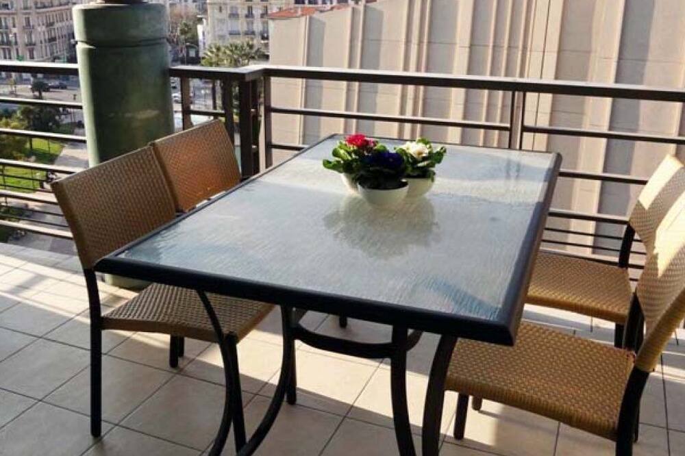 Photo of Patio Balcony in Quartier du Port