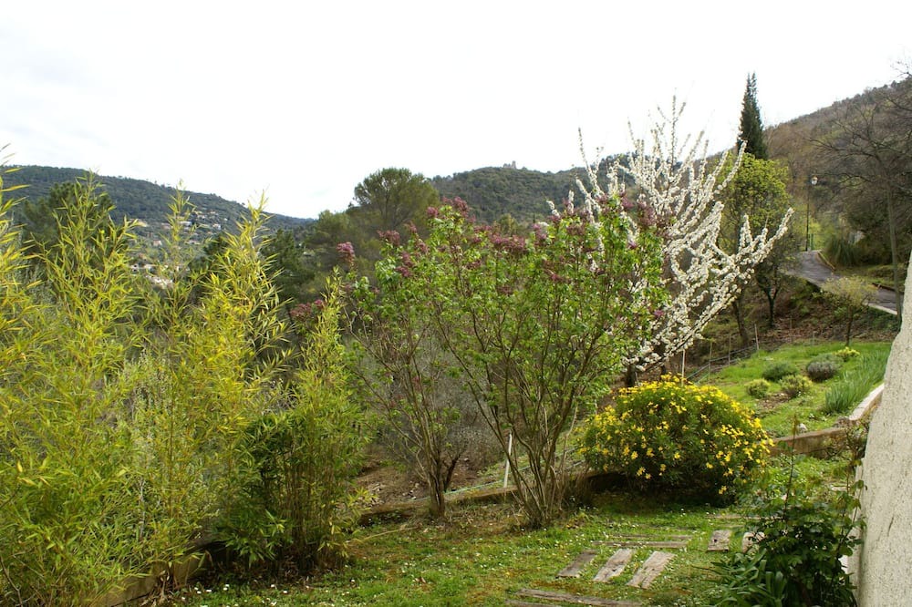 Photo of Outdoor in Saint-Blaise