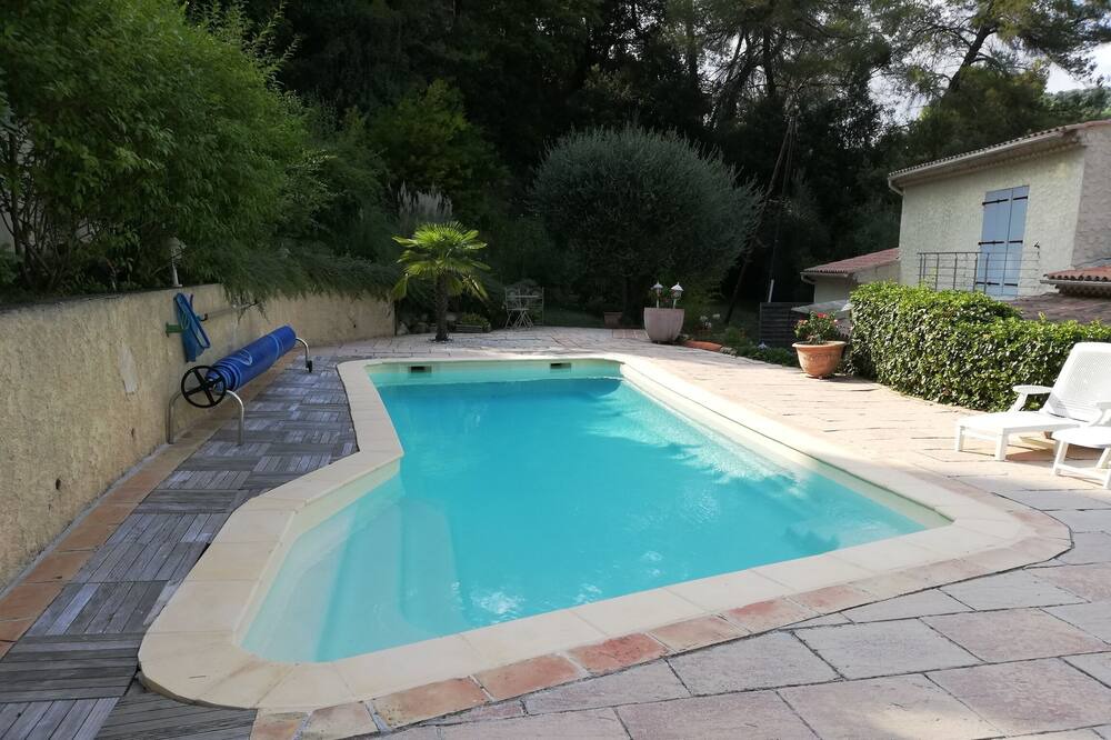 Photo of Outdoor in Saint-Blaise