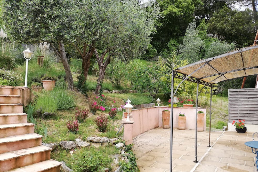 Photo of Outdoor in Saint-Blaise