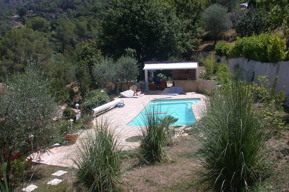 Photo of Outdoor in Saint-Blaise