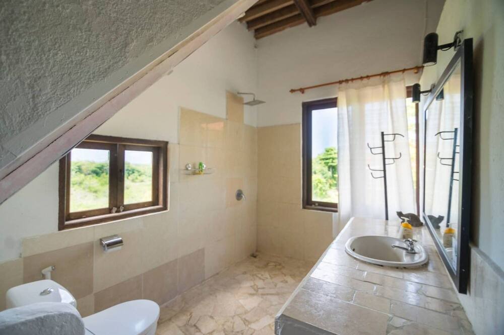 Photo of Bathroom in Pecatu