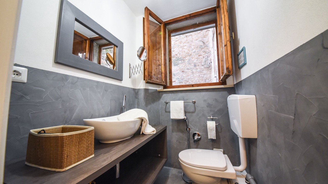Photo of Bathroom in Volterra