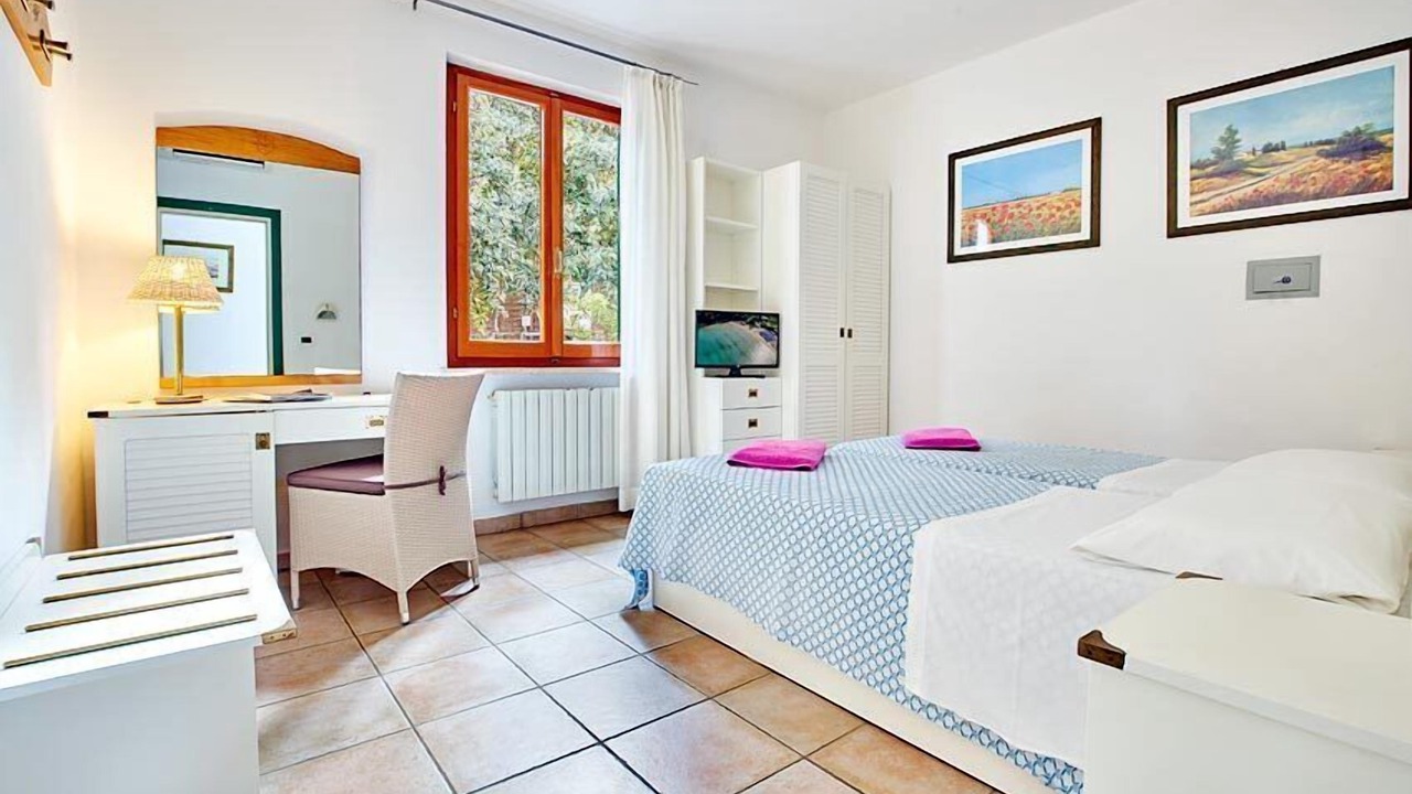 Photo of Bedroom in Procchio