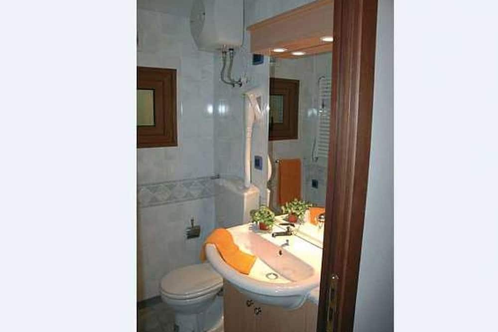 Photo of Bathroom in Vada