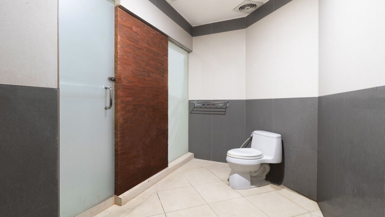 Photo of Bathroom in Gatot Subroto
