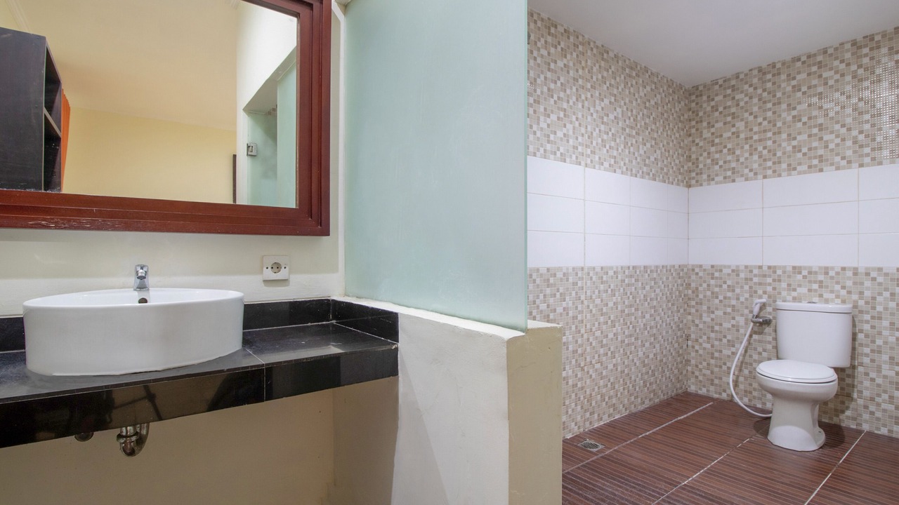 Photo of Bathroom in Gatot Subroto