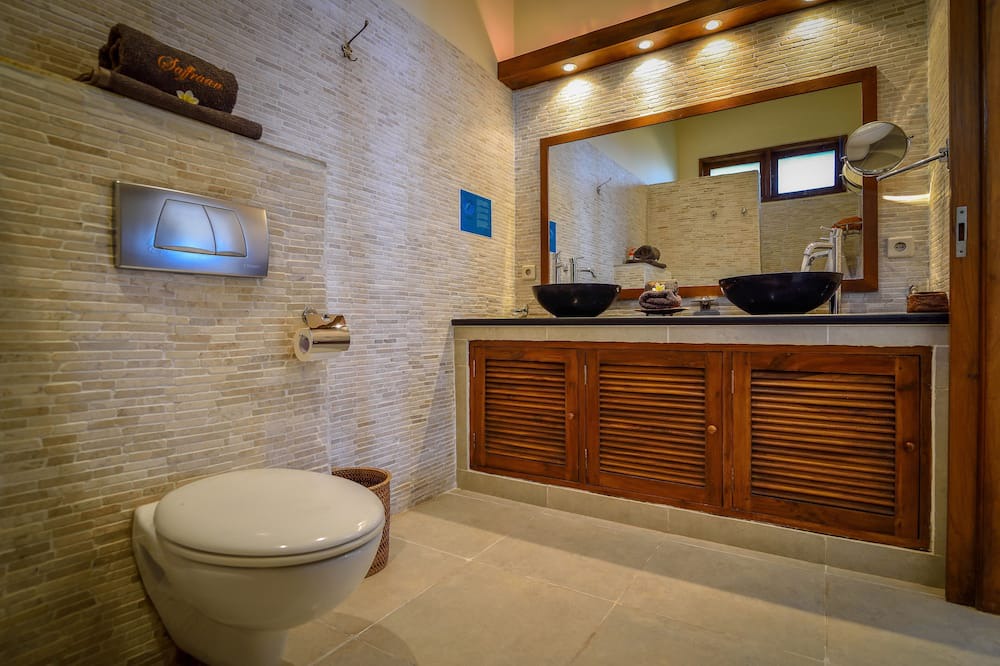 Photo of Bathroom in Banjartegehe