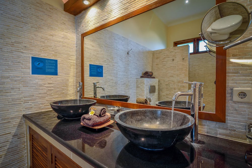Photo of Bathroom in Banjartegehe