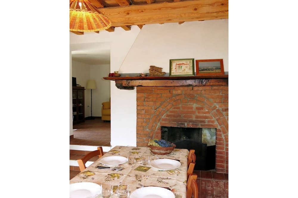 Photo of Livingroom in Asciano Pisano